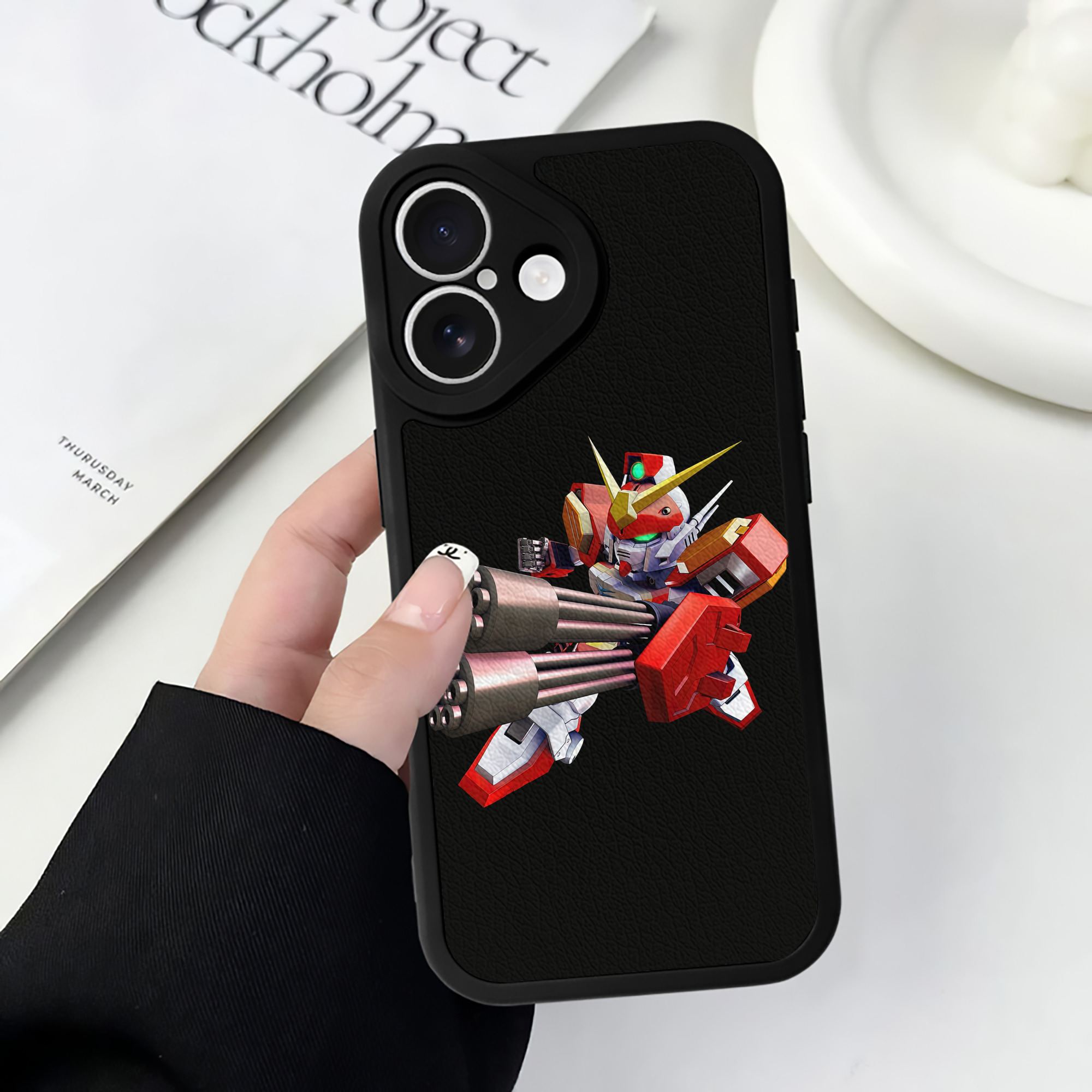 （画像用） 機動戦士ガンダム Mobile Suit Gundam 【iPhone 16シリーズ対応】シリコンスマホケース（レザー調） 材質：シリコン